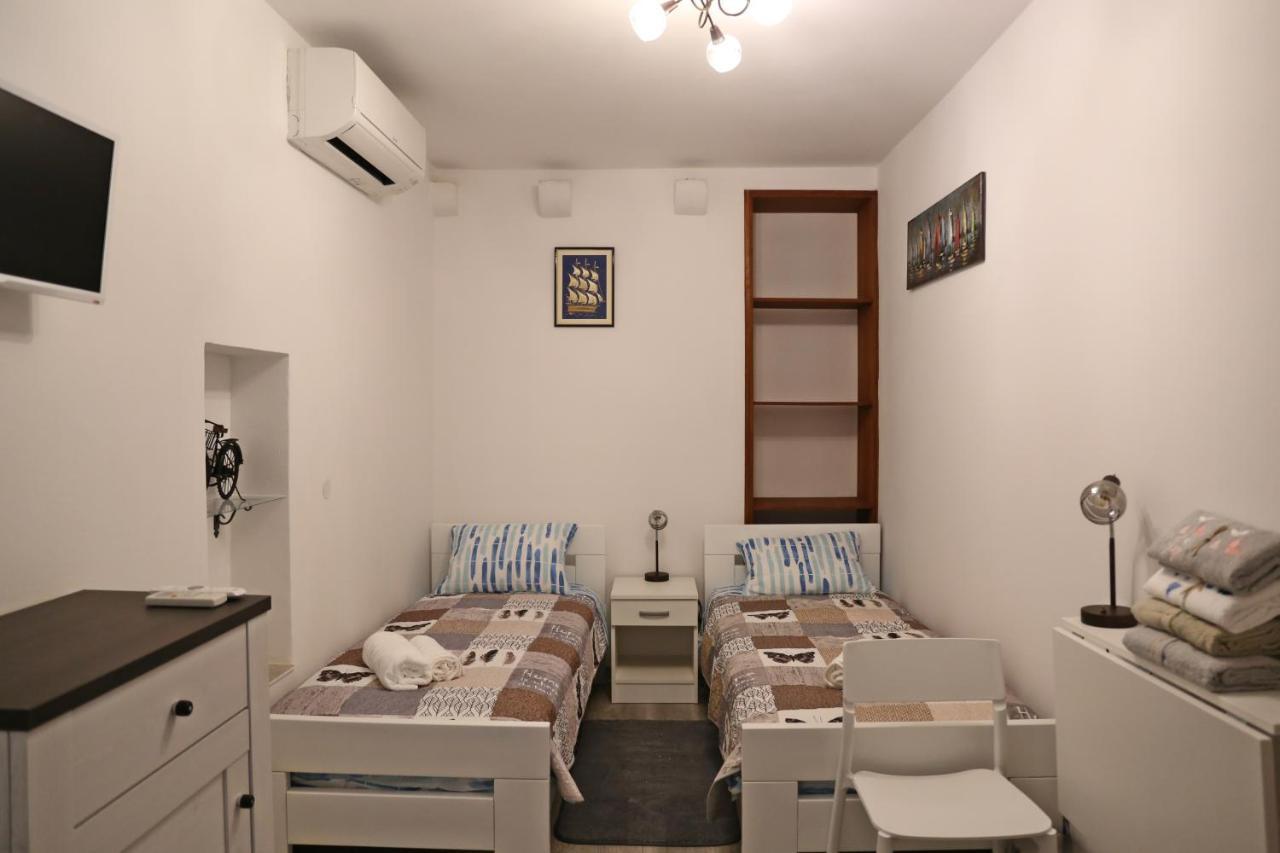 Sailboat House Apartment Korcula Town Bagian luar foto