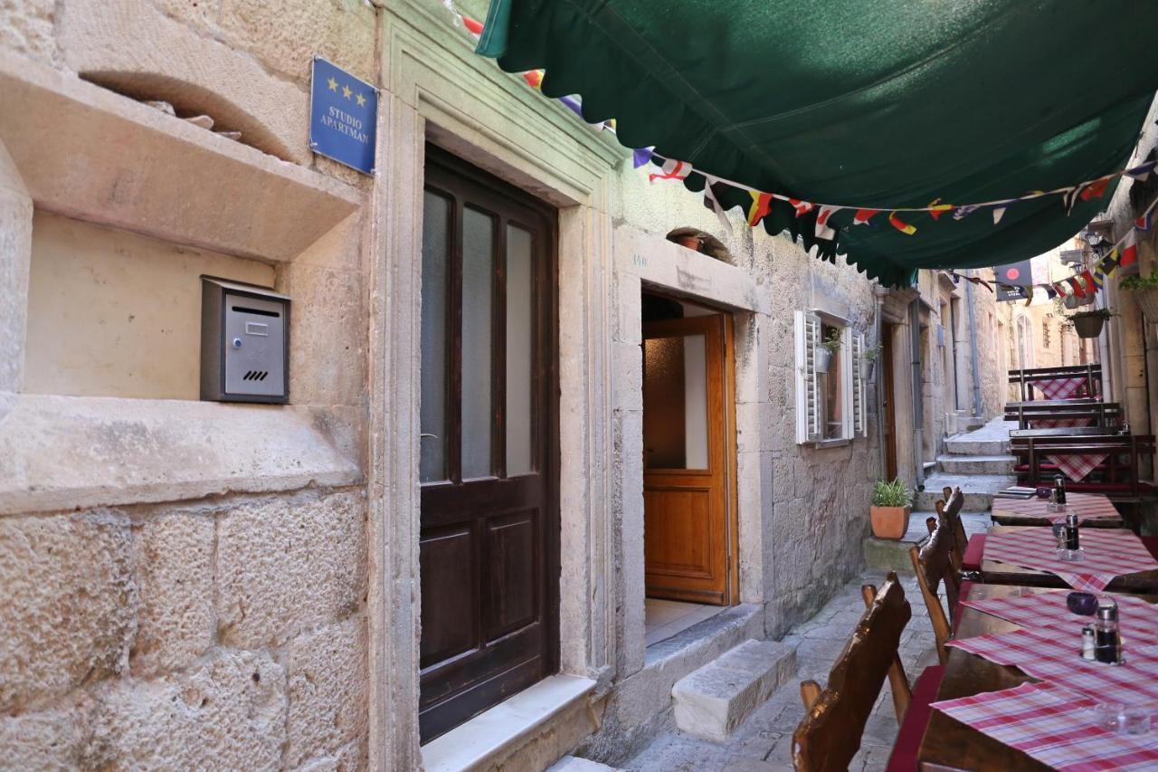 Sailboat House Apartment Korcula Town Bagian luar foto