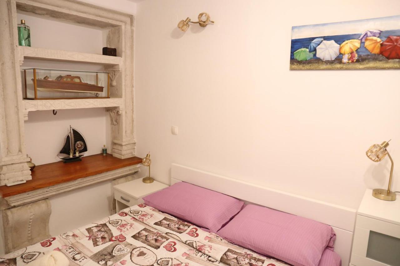 Sailboat House Apartment Korcula Town Bagian luar foto